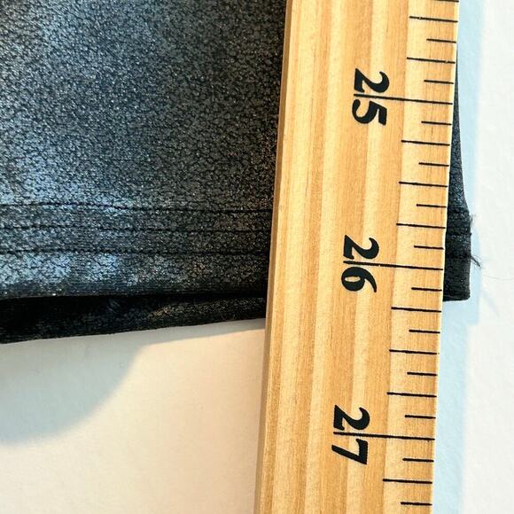 Spanx faux leather black pull on leggings size M - Picture 7 of 7